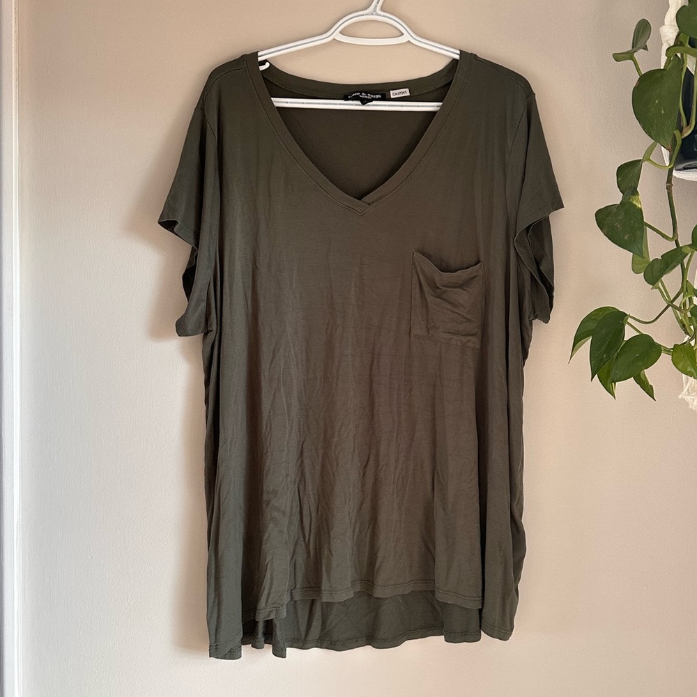 EUC | Women’s tshirt